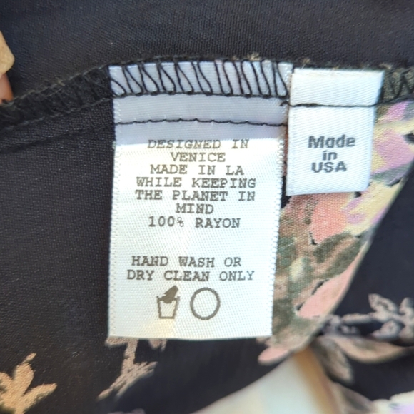 ✨HP✨Flynn Skye Floral Cut Out Mini Dress - Size M - Picture 12 of 12